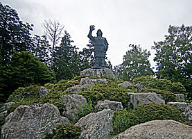 三峯神社日本武尊像