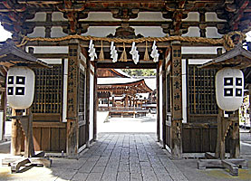 沙沙貴神社楼門入口