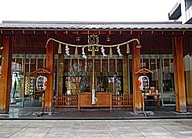 牛込赤城神社拝殿近景