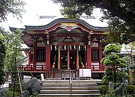 青山熊野神社拝殿正面