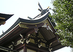 新宿諏訪神社本殿懸魚