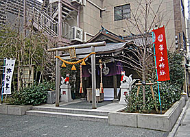 茶ノ木神社社殿全景