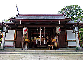 代田八幡神社拝殿近景正面
