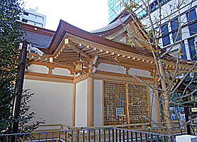 福徳神社（芽吹神社）社殿右側面