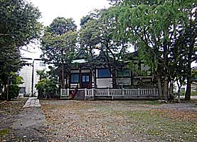 東墨田白髭神社社殿遠景左側面