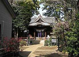 東玉川神社拝殿遠景