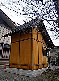 日野八幡神社社殿右背面