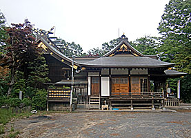 平尾杉山神社社殿右側面