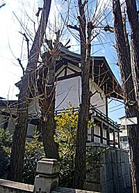 亀戸香取神社本殿遠景左背面