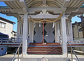 亀高神社拝所