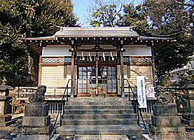 上田端八幡神社拝殿正面