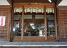 勝沼神社拝所