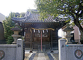 伊予田北野神社拝殿正面