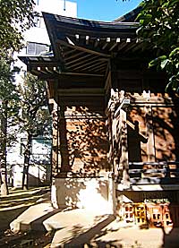 田柄北野八幡神社本殿右側面