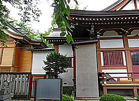 高ヶ坂熊野神社幣殿右側面
