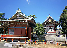 子安八幡神社社殿側面