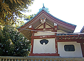 子安八幡神社本殿右側面