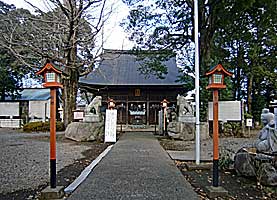 熊川神社拝殿遠景