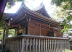 御園神社拝殿左側面