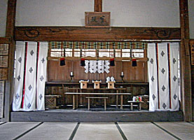 住吉神社琴平神社合社（宮尾神社）拝殿内部
