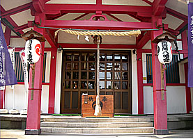 富賀岡八幡宮拝殿