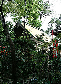長崎神社本殿覆殿