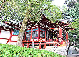 中野氷川神社拝殿側面