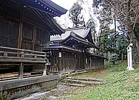 武蔵國二宮神社本殿左より