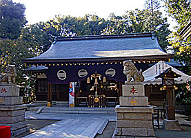 武蔵新田神社拝殿左より