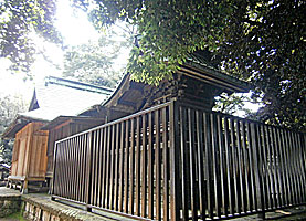 清水稲荷神社本殿左背面