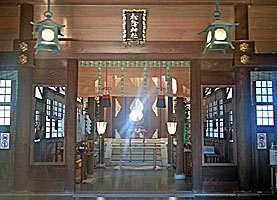 東京松蔭神社拝殿内部