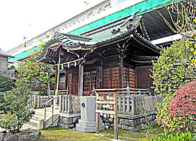 隅田川神社拝殿近景左より