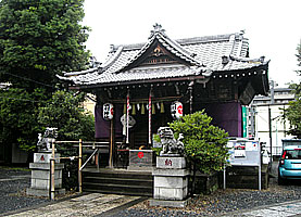 高田氷川神社拝殿左より