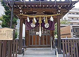 高田姫稲荷神社社殿近景