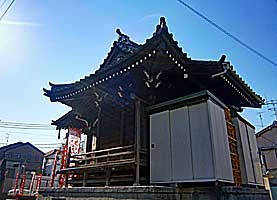 鷹取白魚稲荷神社社殿左背面
