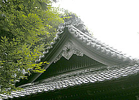 瀧野川八幡神社拝殿破風