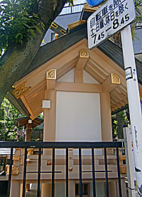 蒲田椿神社社殿左側面