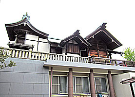 宇喜田稲荷神社社殿右側面