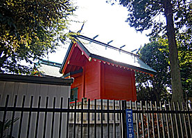 矢口東八幡神社本殿遠景左背面