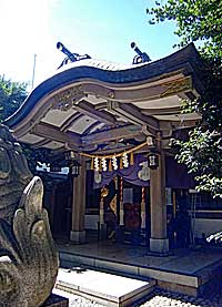 雑司ヶ谷大鳥神社拝殿向拝左より