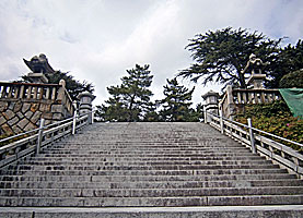 龜山八幡宮石段