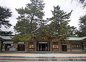 龜山八幡宮拝殿